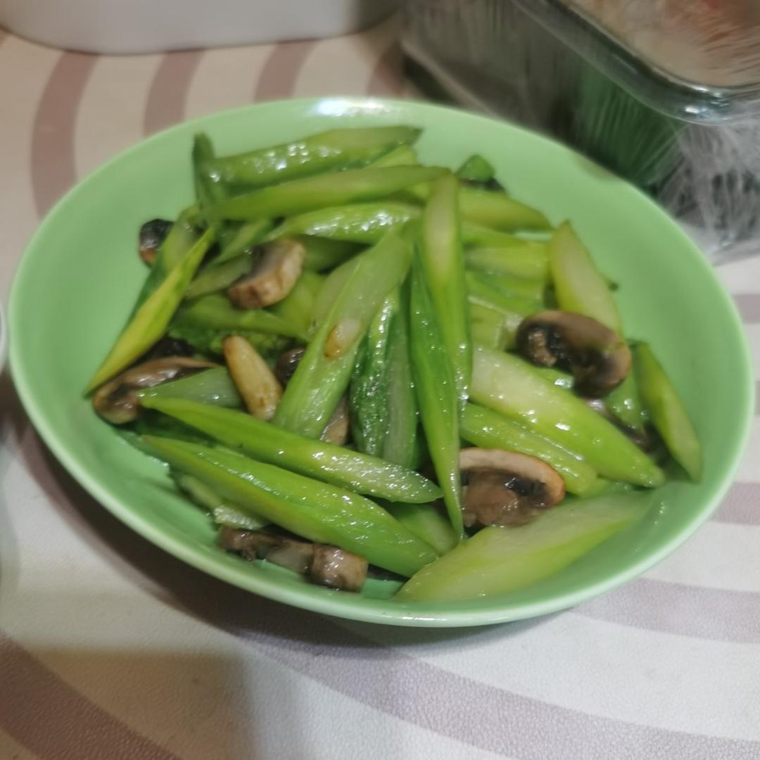 教你做最好吃的芦笋炒蘑菇 新手速get！
