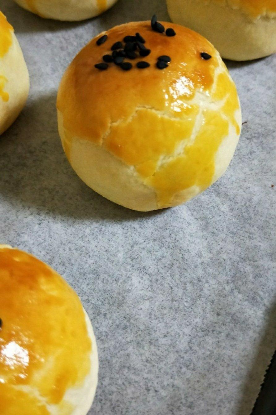 《Tinrry+》菠萝蛋黄酥（超快手、免揉、不用开酥）