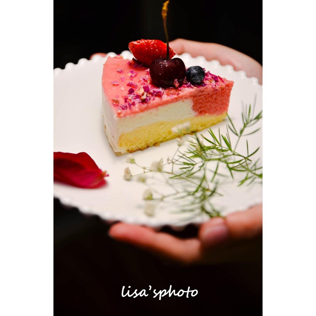 巧克力草莓慕斯蛋糕