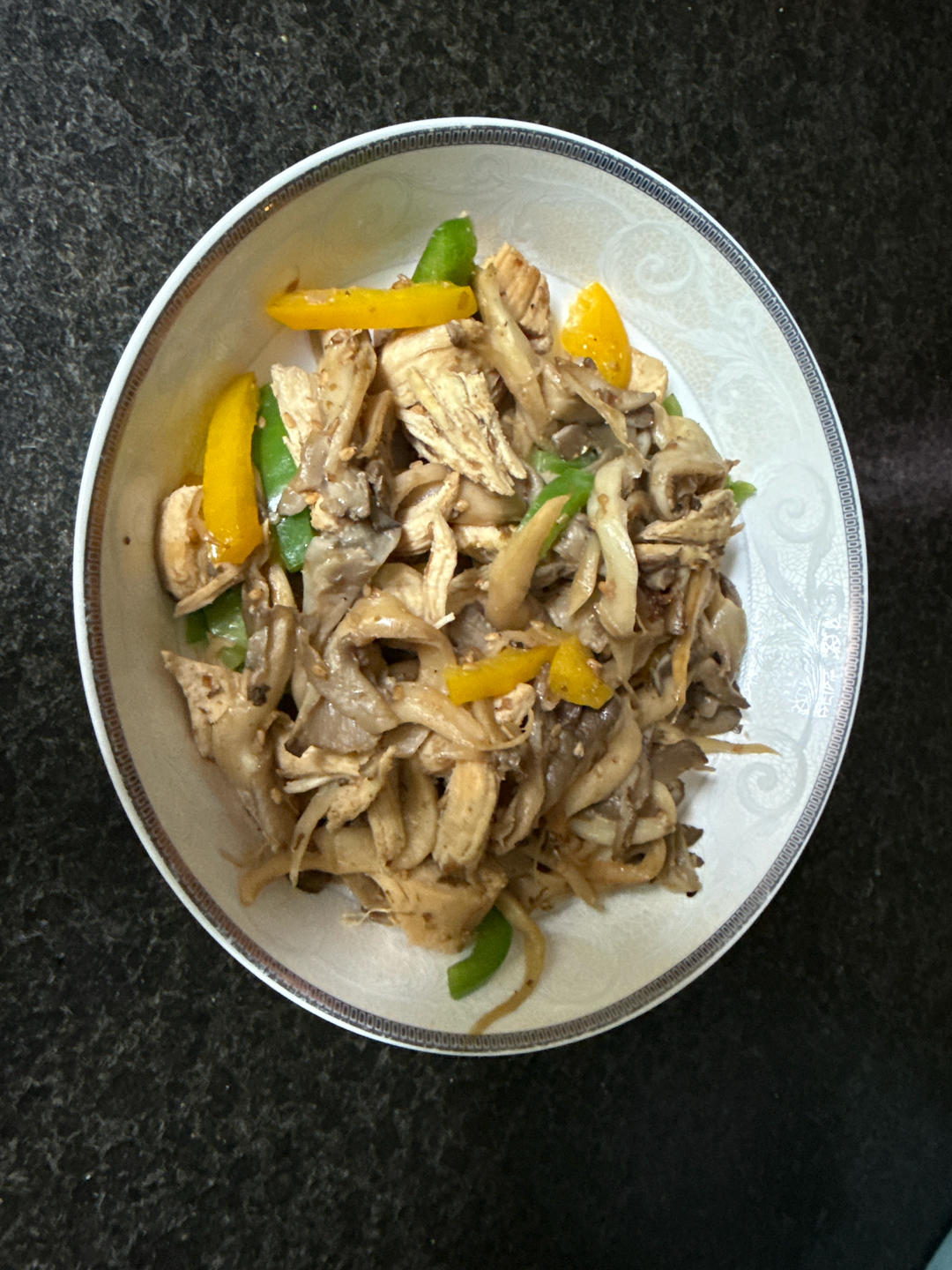 干煸平菇（有肉的味道）
