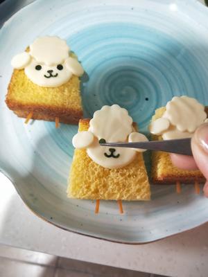 宝宝卡通造型餐3——快乐的小羊的做法 步骤7