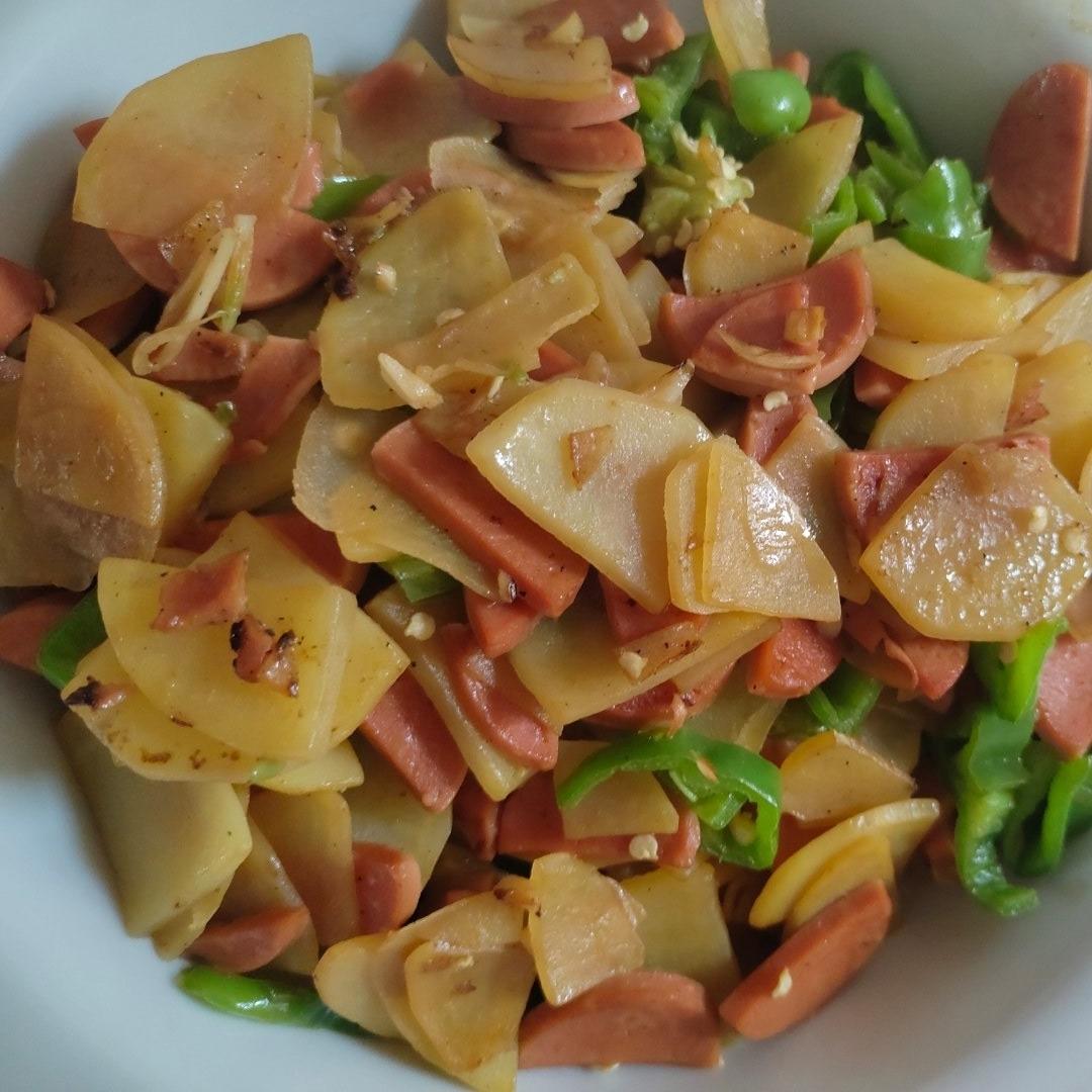 土豆片炒火腿肠