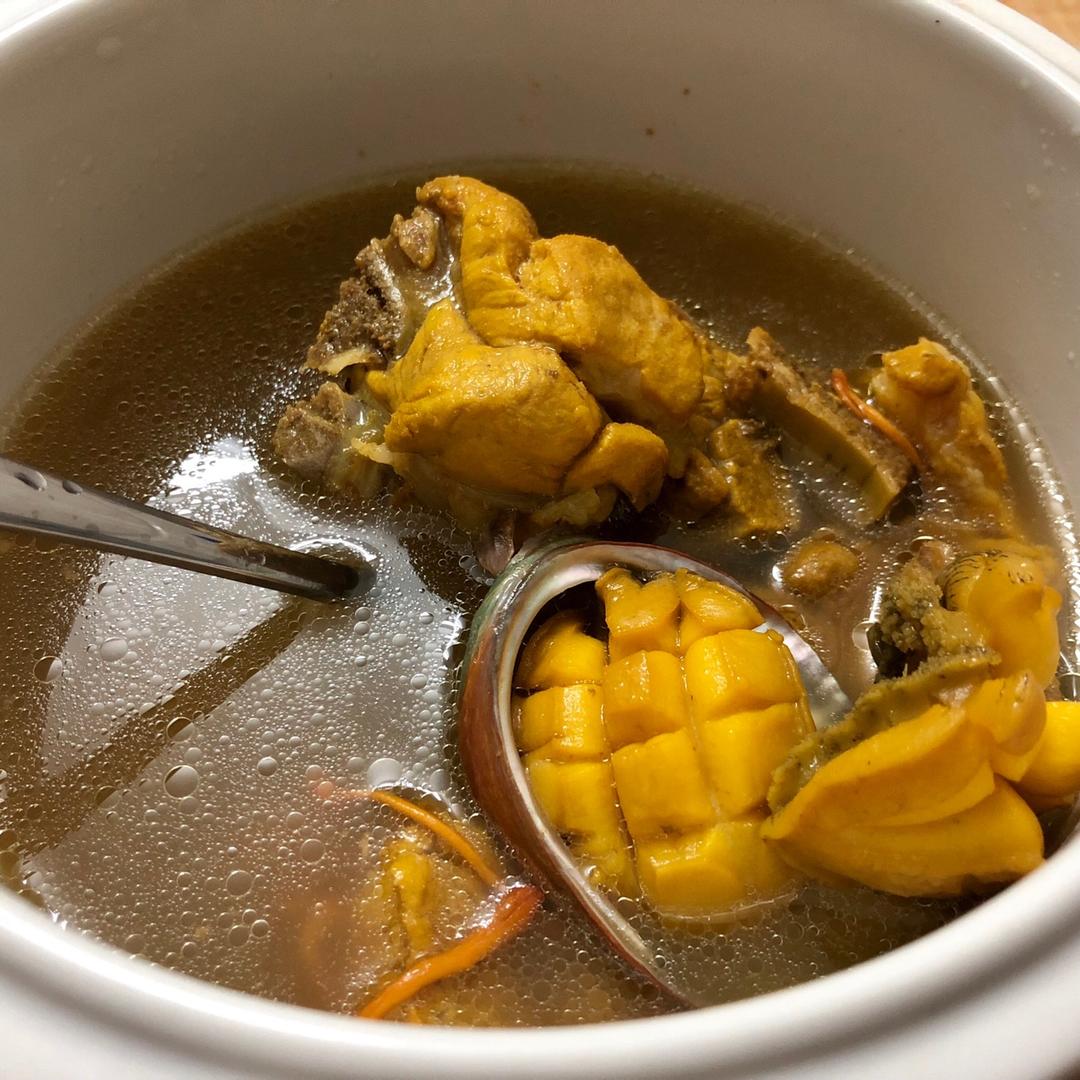 熬夜大哥做的虫草花鲍鱼汤