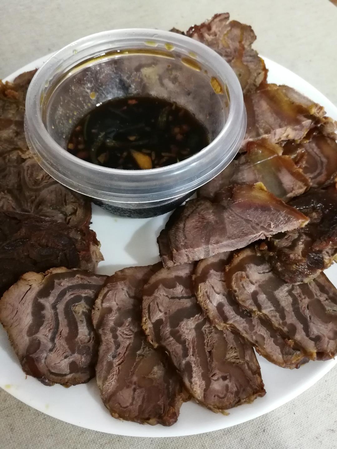 卤牛肉