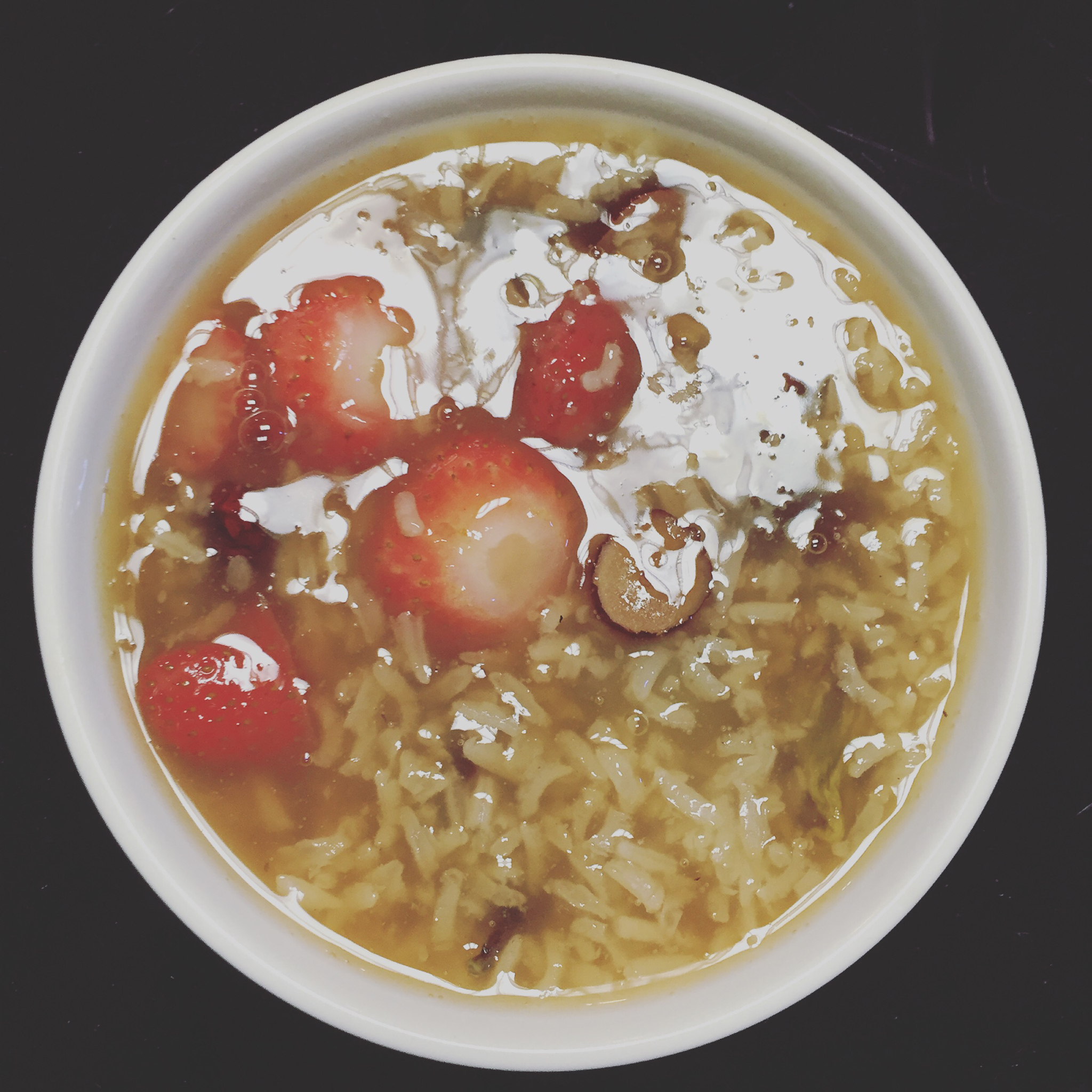 酸酸甜甜，轻松进补丨草莓养气粥 · 圆满素食