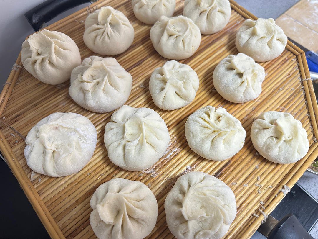 芹菜牛肉包子（附牛肉不老秘诀）
