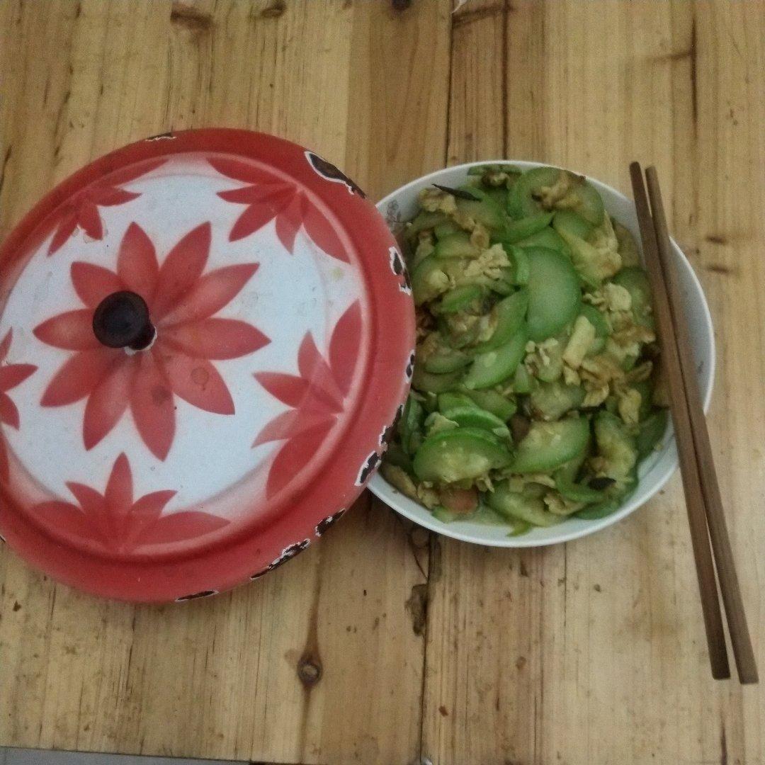 西葫芦炒鸡蛋-小白快手菜