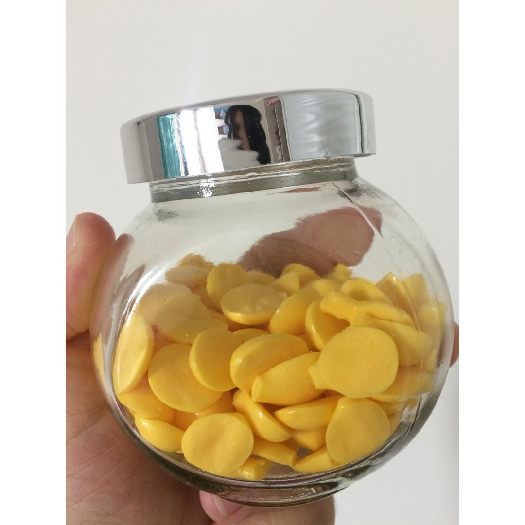 入口即化的无添加蛋黄溶豆