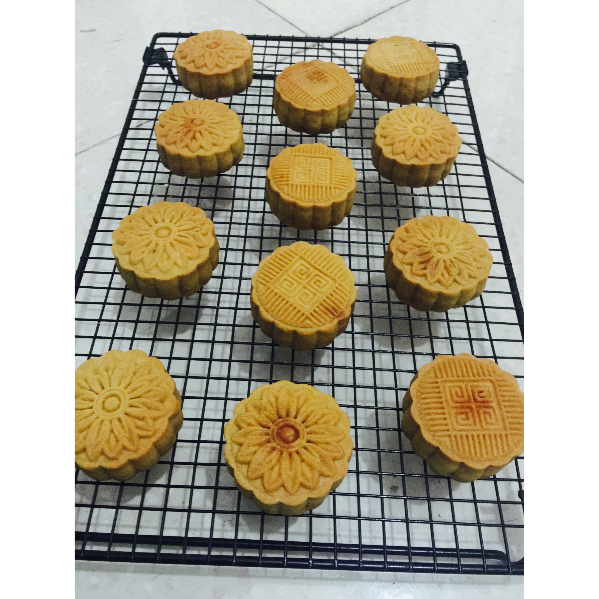 广式月饼—蛋黄莲蓉月饼