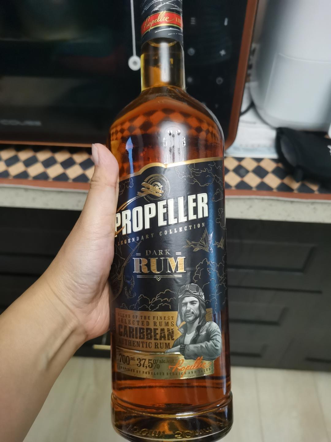 奶油奶酪馅，芝士味浓郁，百搭好吃配蛋糕面包饼干薯片等都可以，简单