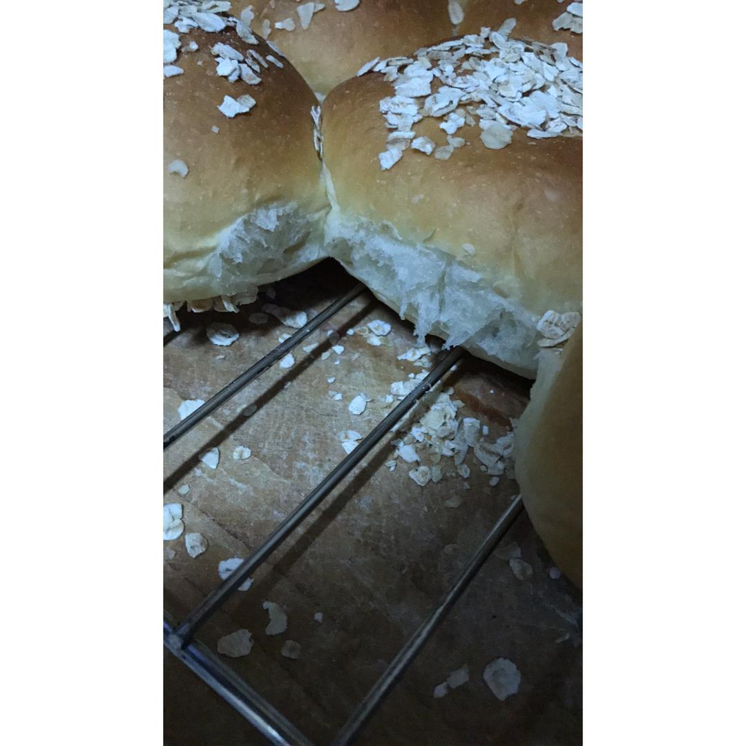 软到不知所措的牛奶卷