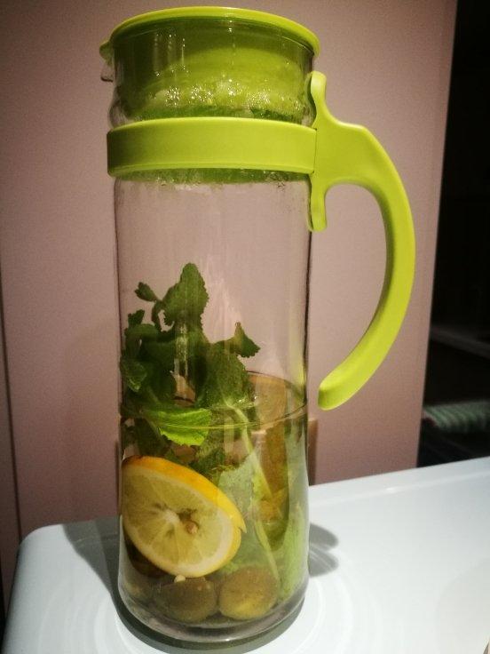 冰摇青桔柠檬茶