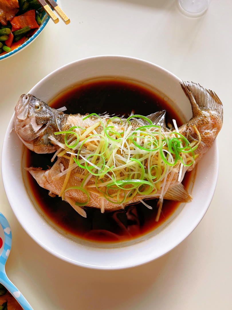 清蒸鲈鱼
