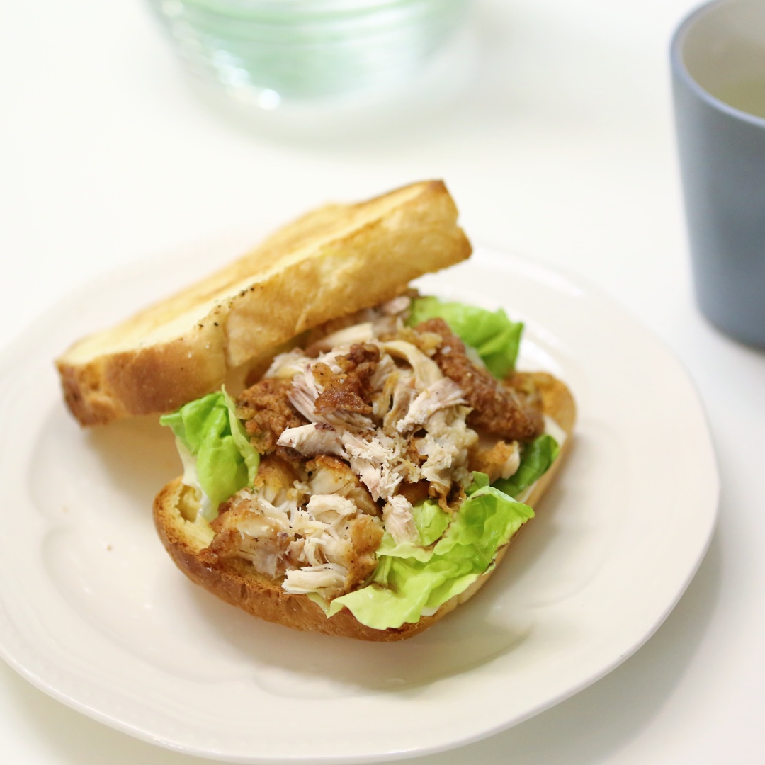 手撕炸鸡三明治