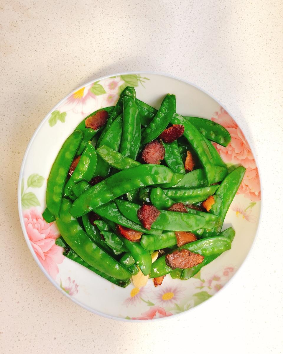 腊肉炒荷兰豆