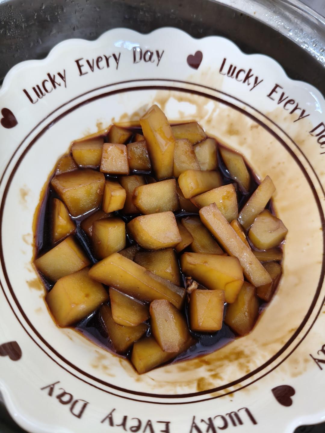 🔥巨下饭，软糯入味！比肉还好吃的红烧土豆