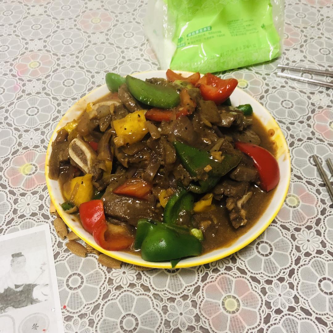 黑椒牛仔骨