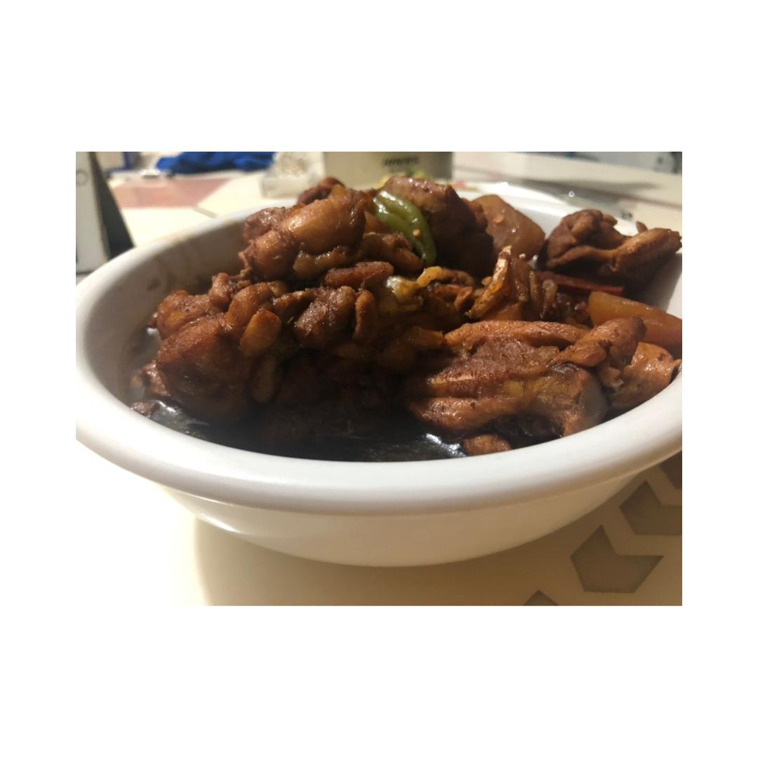 土豆炖鸡块
