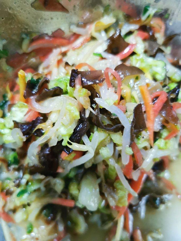 比肉饼还好吃的香酥素菜馅饼（以后再也不用排长队了）