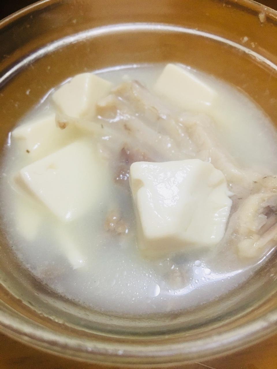 鲫鱼豆腐汤