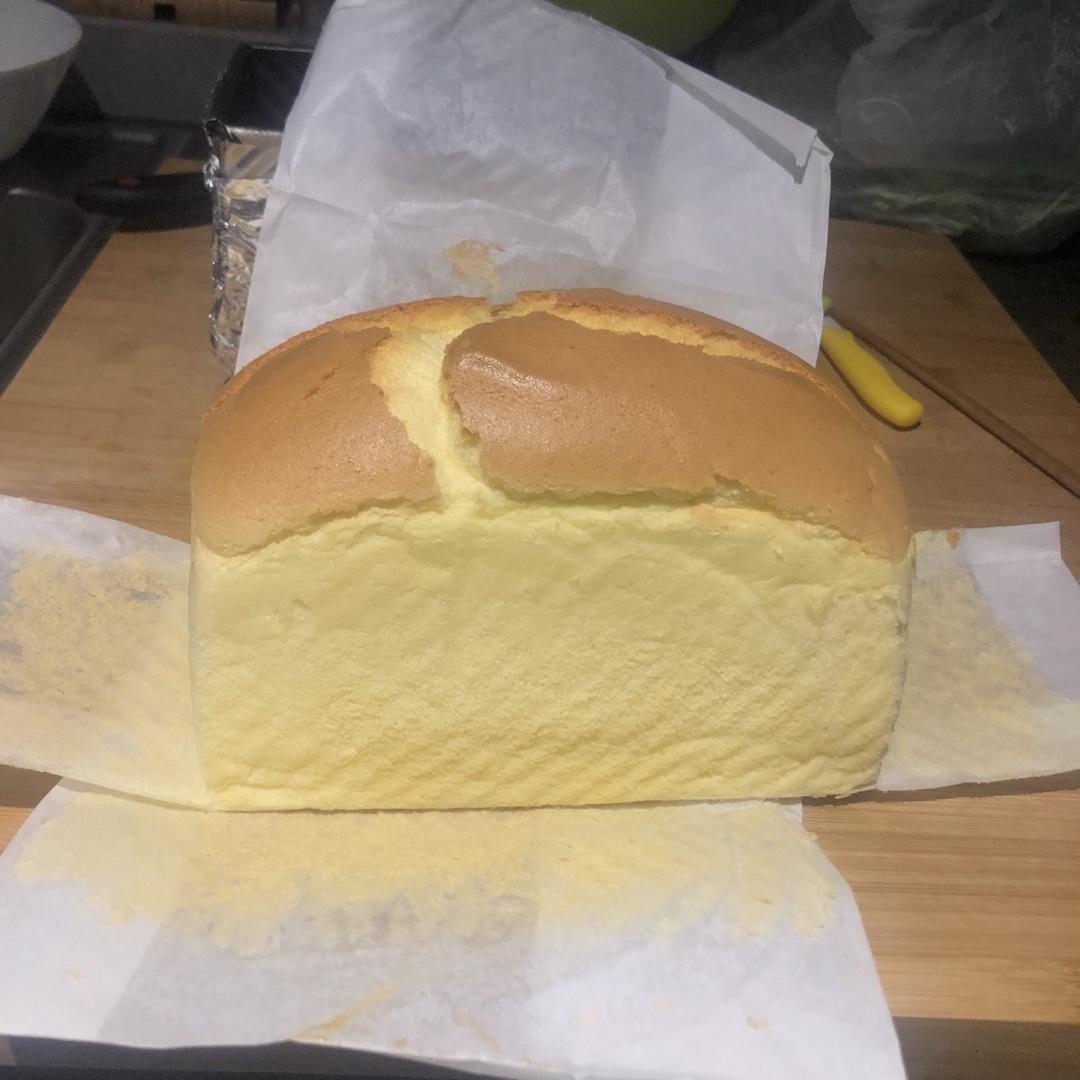 堪比柯基屁股
爆浆芝士🧀古早蛋糕