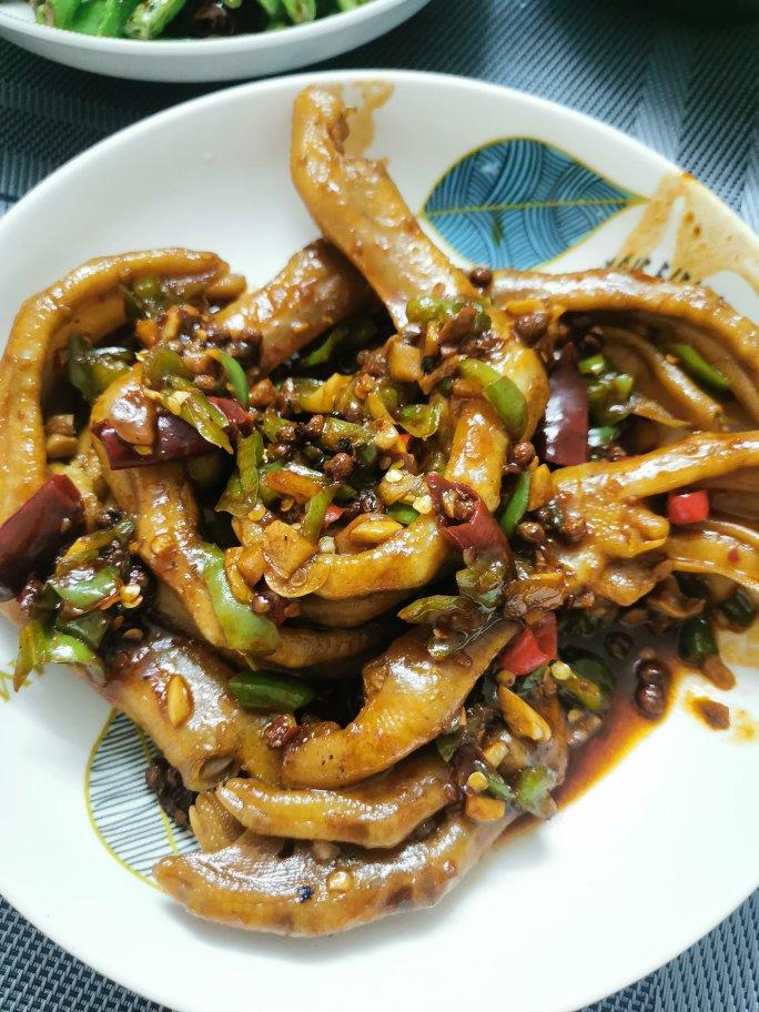 香辣鸭掌