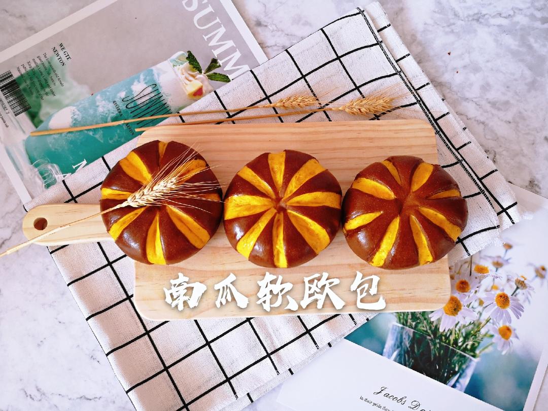 低糖低油的南瓜軟歐包，松軟十足好吃到爆，新手看兩遍就會了