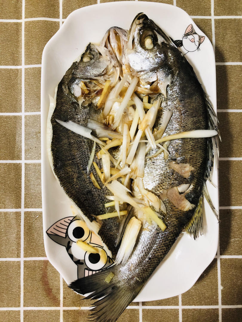 清蒸鲈鱼