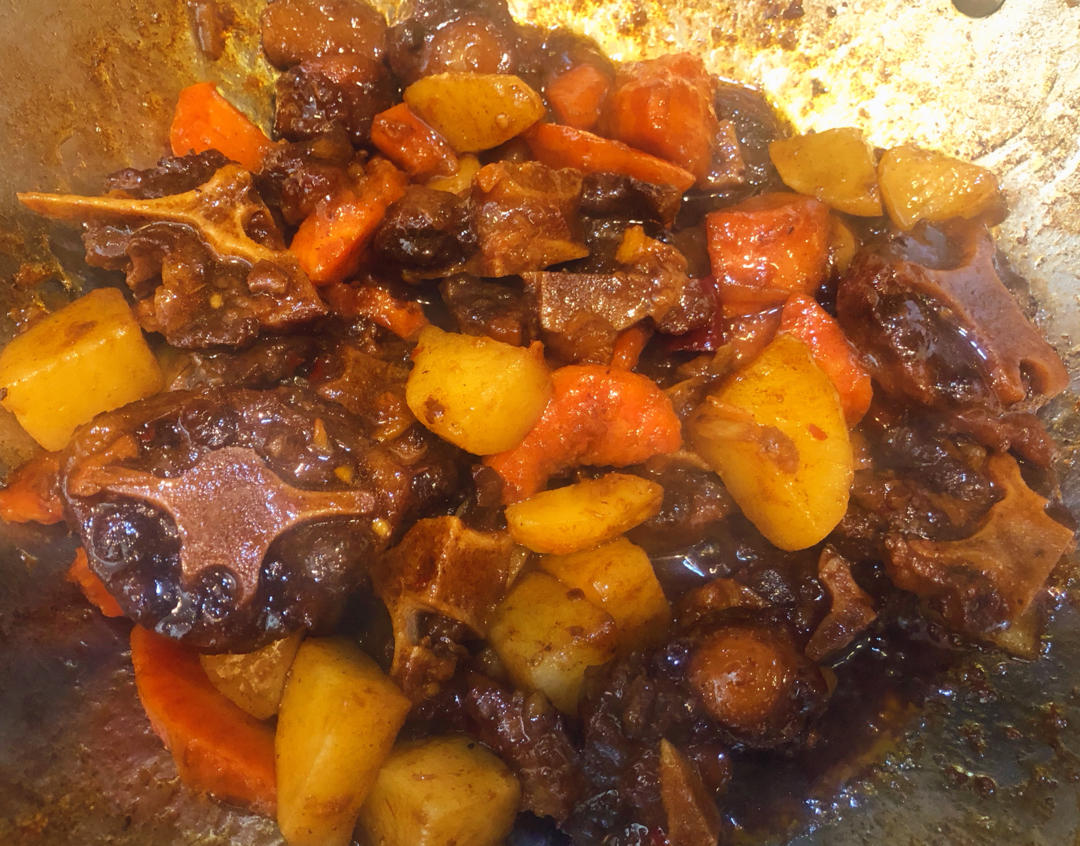 红烧牛尾（简单易上手好吃到炸！！）