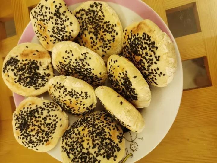 烤箱版黑芝麻烧饼简单易学（皇尝饼）