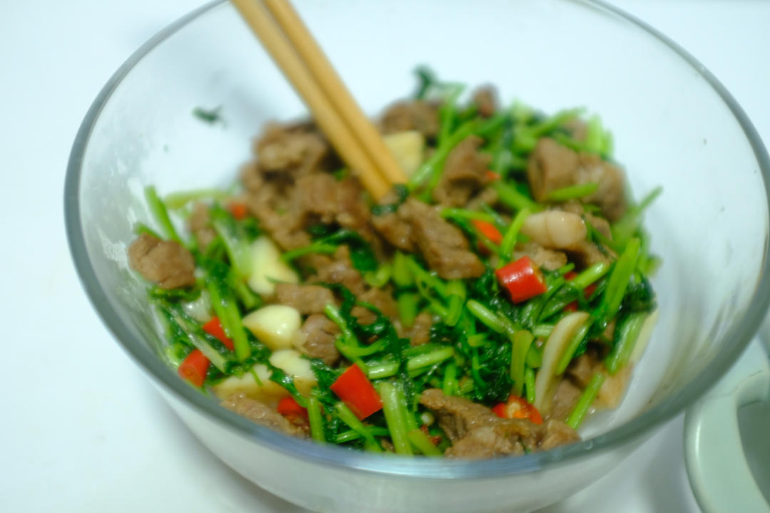 香菜牛肉