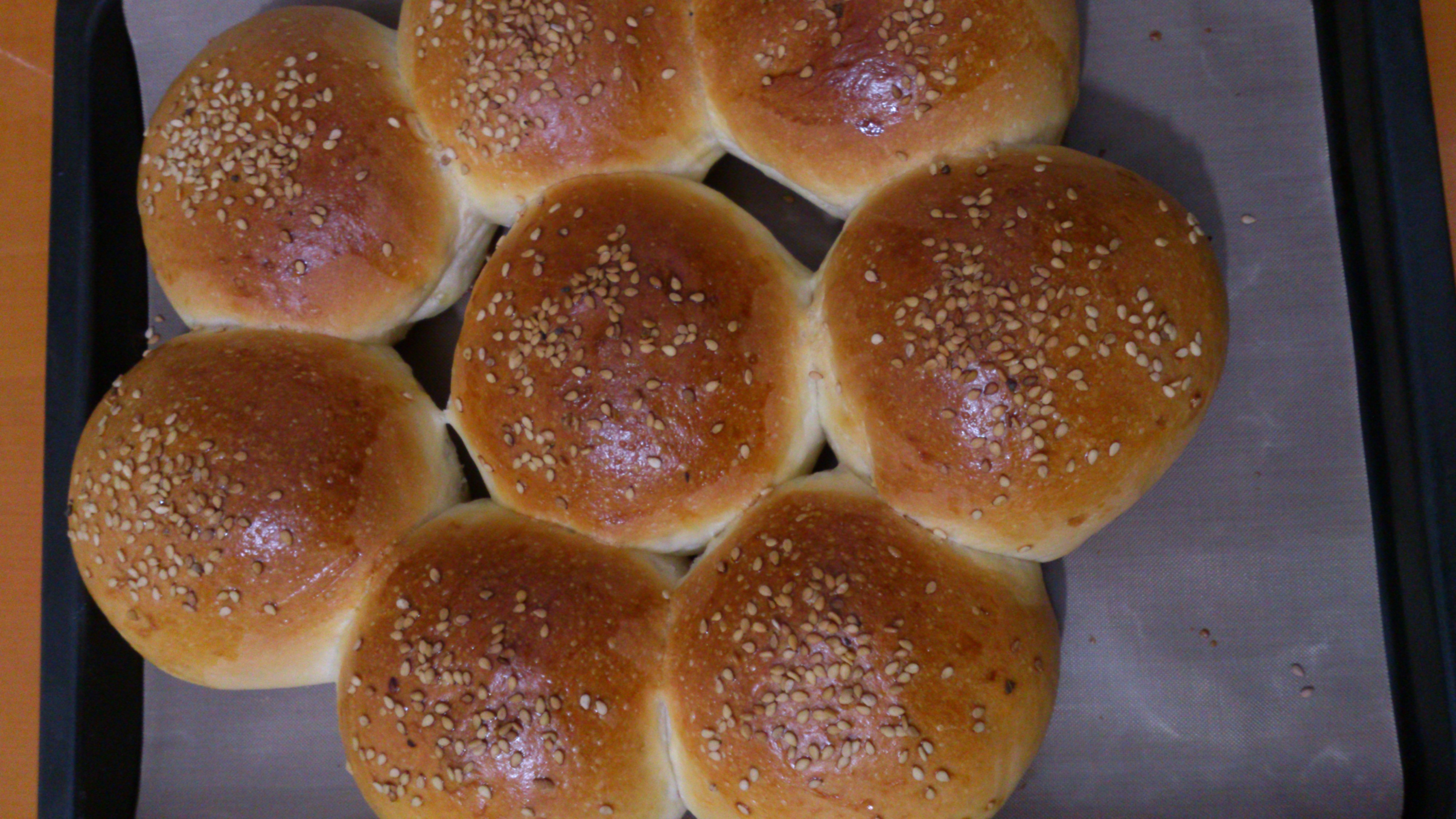 脆底蜂蜜小面包