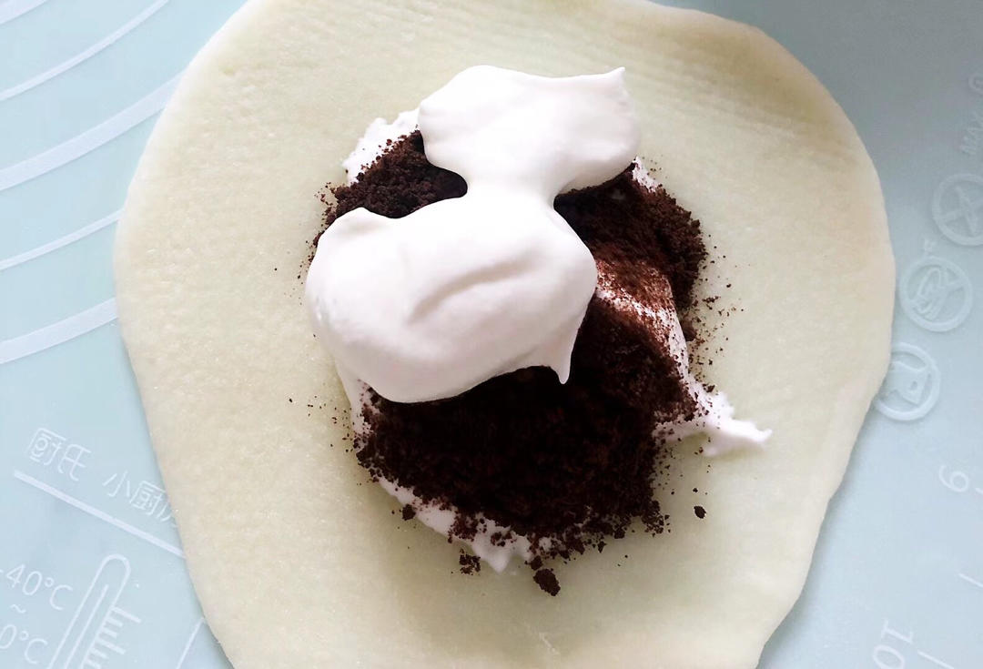 腹黑白胖子——奥利奥雪媚娘