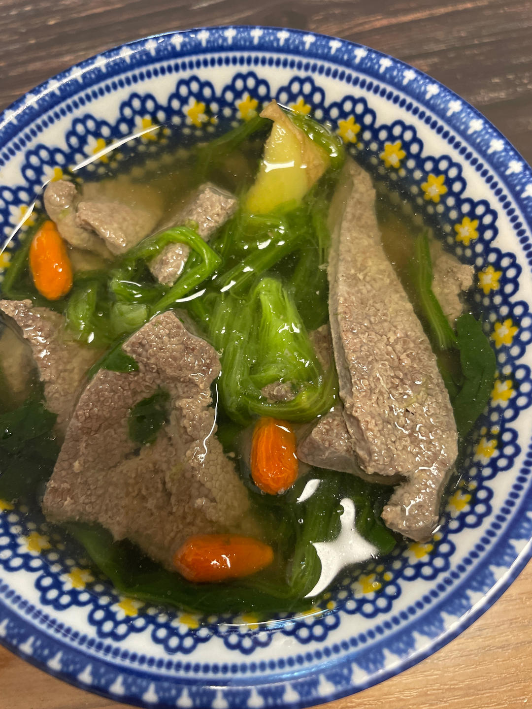 营养补血菠菜猪肝汤