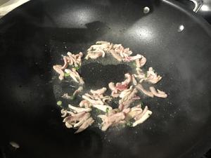 青椒土豆炒肉丝的做法 步骤2