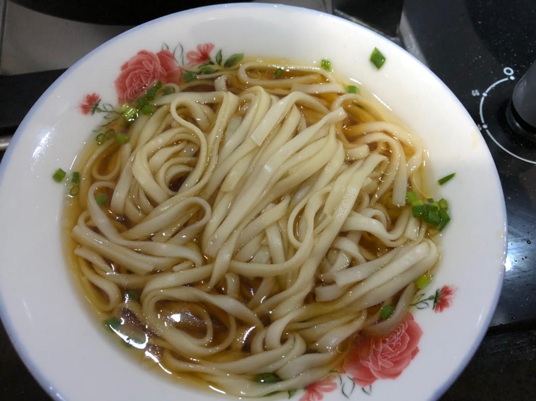 最美不过那碗阳春面