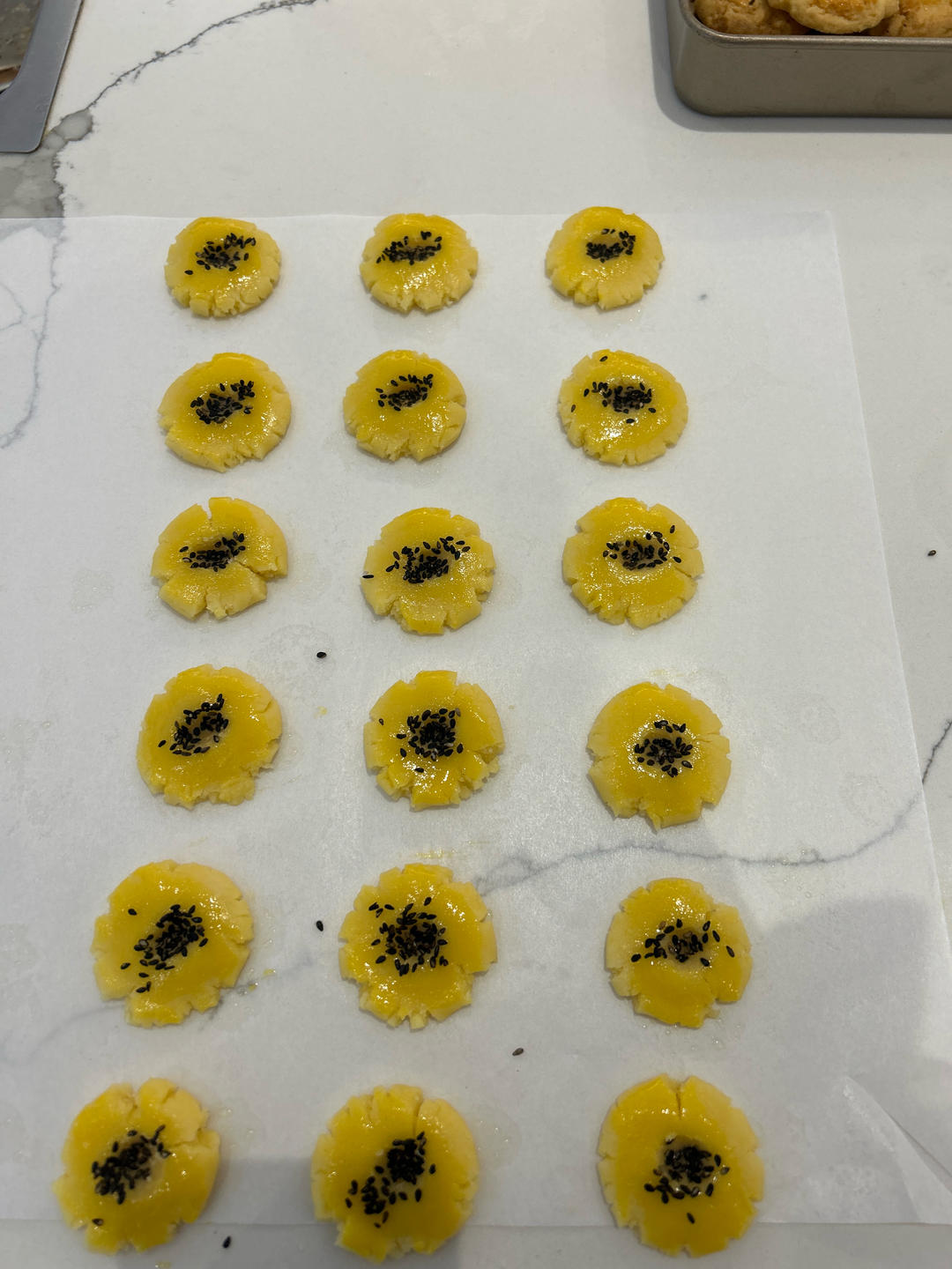 轻轻一按就碎掉的原味桃酥（不输猪油版）