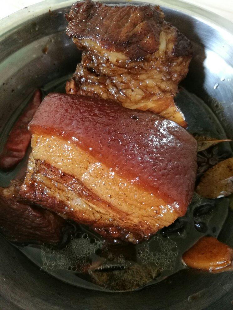 酱油卤肉(酱油熬糖法)