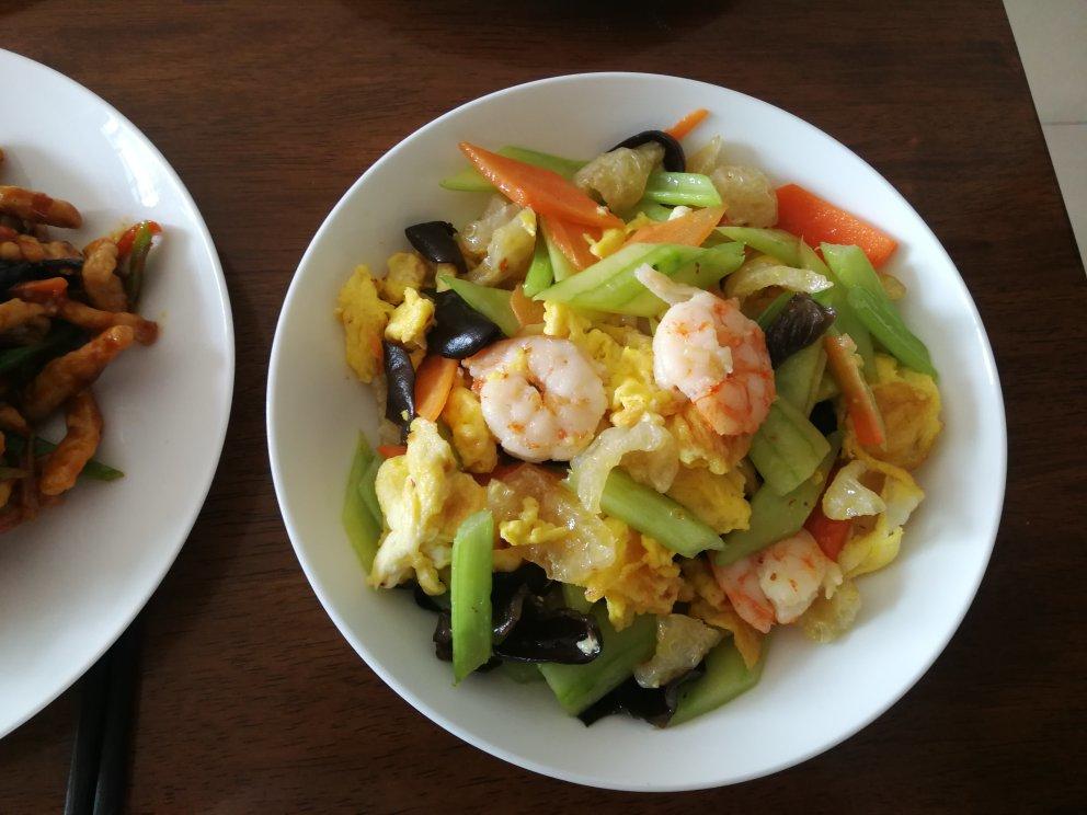 什锦虾仁炒鸡蛋