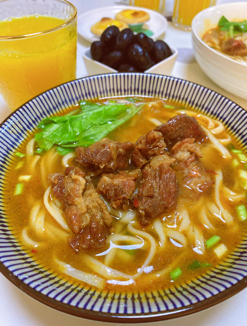 佳妈的小食光做的牛肉面