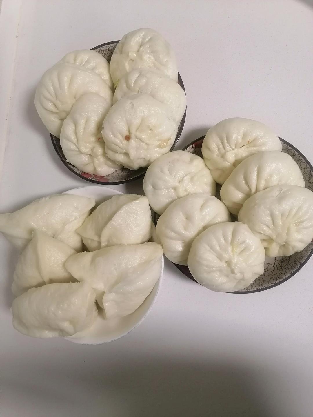 茭瓜鸡蛋虾仁全麦包子