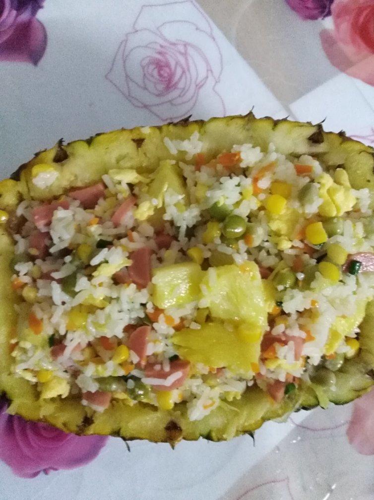 老少皆宜的菠萝饭
