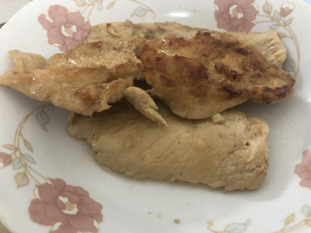 【嫩煎鸡胸肉】