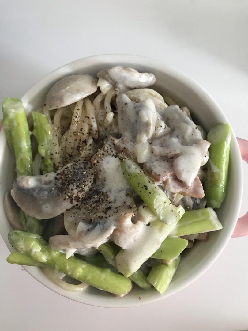 西餐大厨分享的奶油蘑菇培根意面秘方！