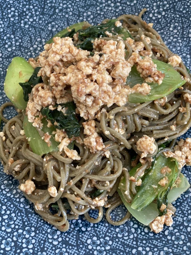 菠菜溏心蛋味噌豆腐酱拌荞麦面【健康一锅端】