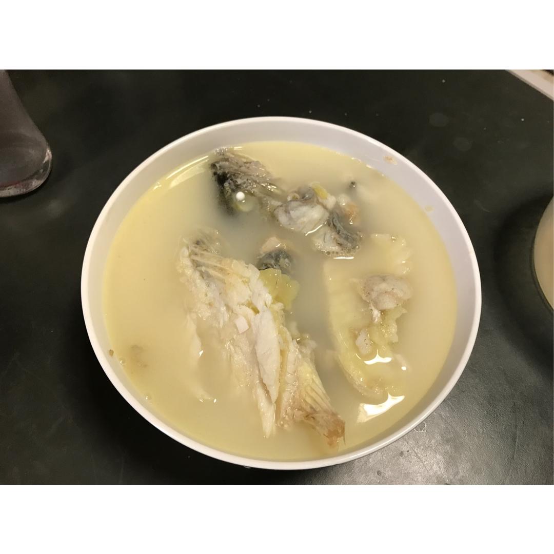 iphone33做的鱸魚豆腐湯