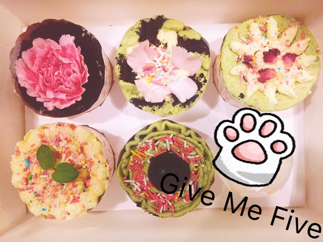 小清新草莓奶油cupcake戚风蛋糕杯