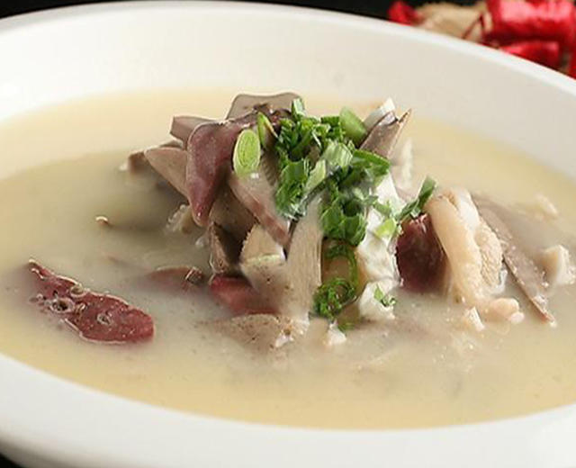 【楊肉肉】冬季滋补羊杂汤的做法