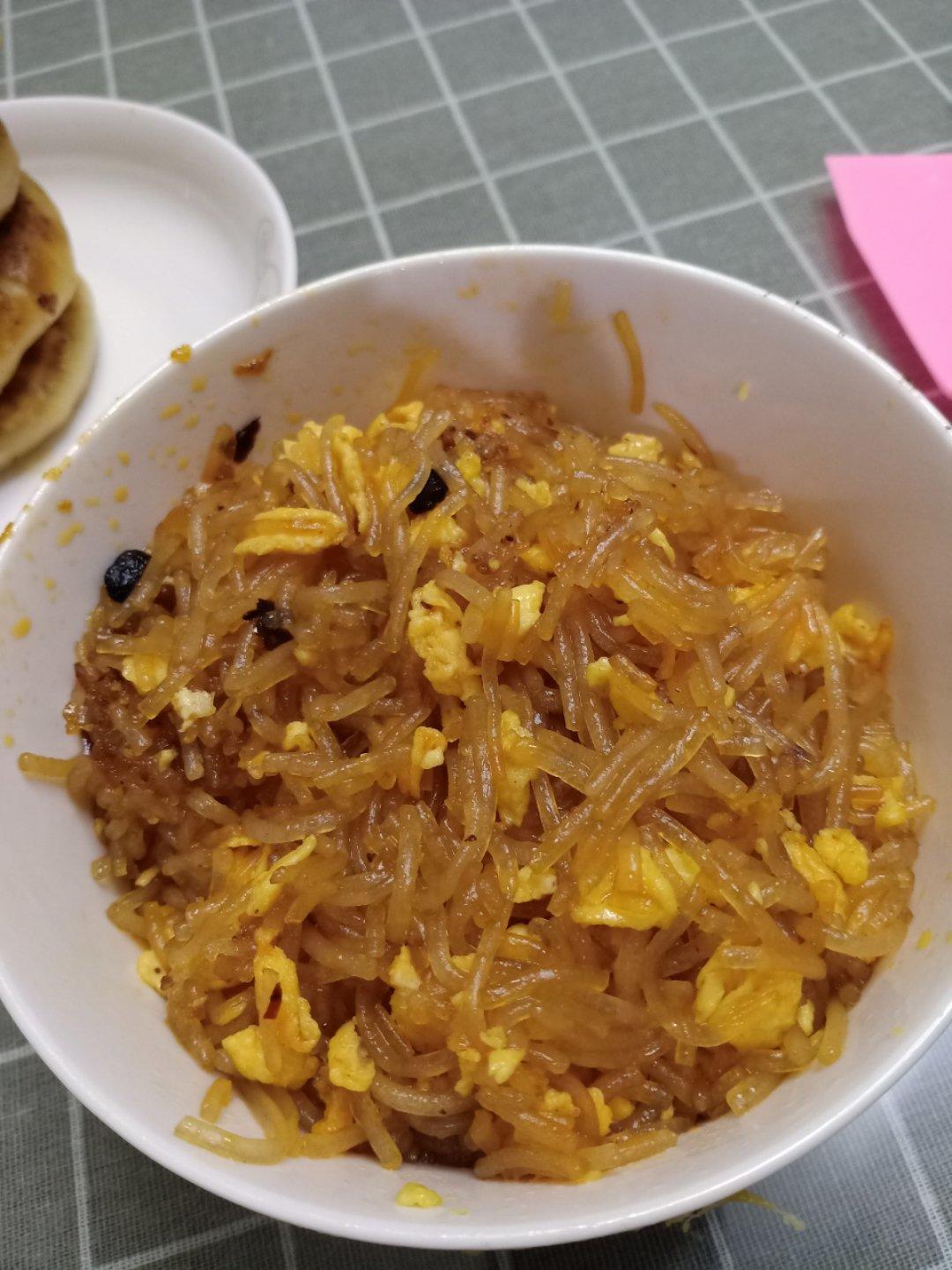 鸡蛋炒粉丝