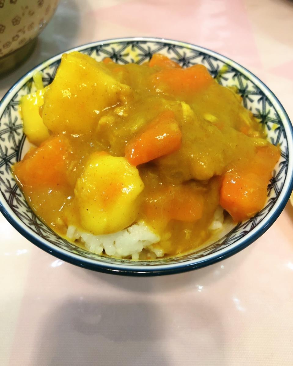 咖喱鸡块饭